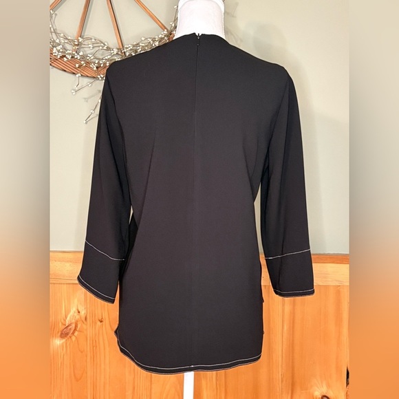 Zara Black Blouse w/ White Trim & Button Detail. Size XS NWT - Picture 12 of 15